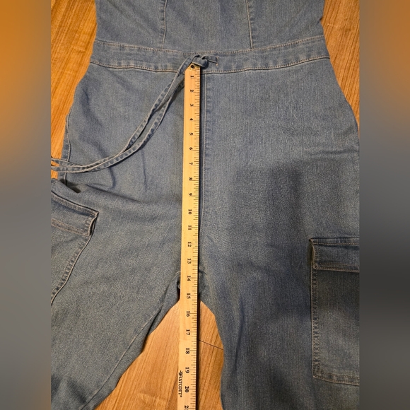 Tinseltown Belted Denim Jumpsuit with Zip and Pockets Square Neck Sleeveless XXL - Picture 11 of 15